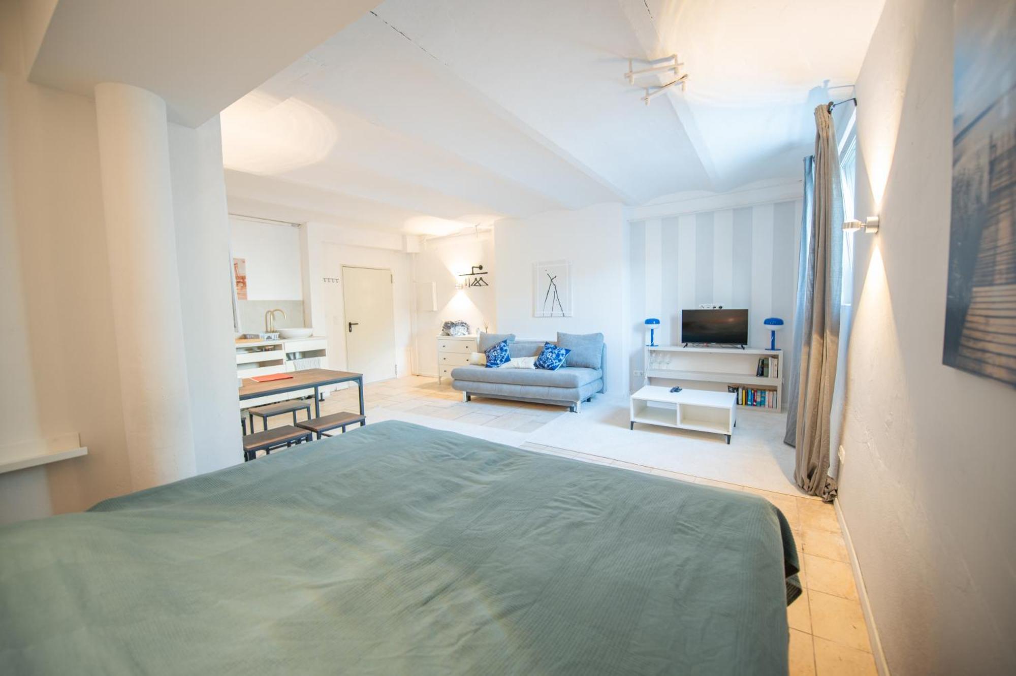 Kingsize Bett, Nahe Stadt Und Alster, Ruhig * Hamborg