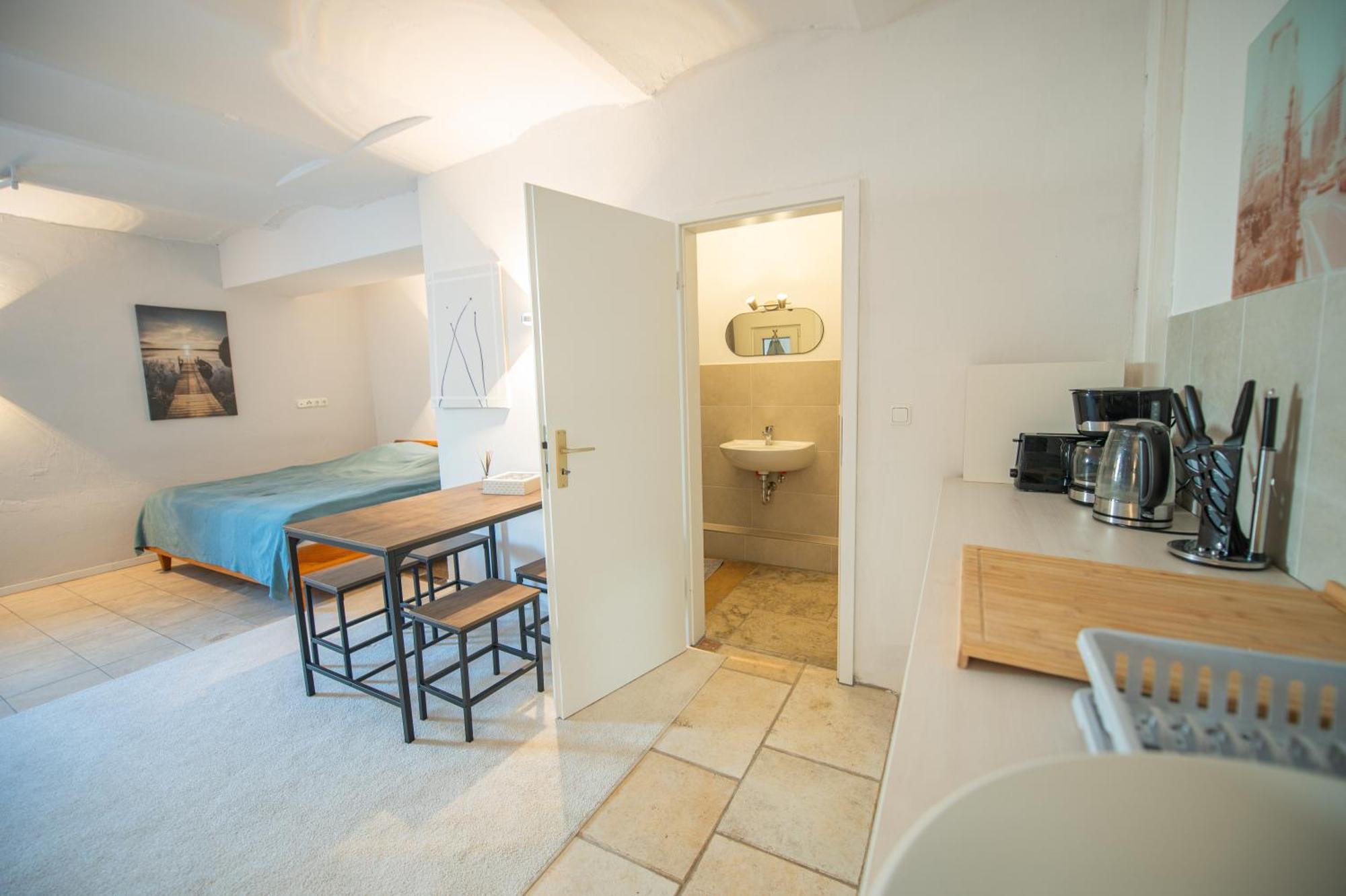 Kingsize Bett, Nahe Stadt Und Alster, Ruhig * Hamborg
